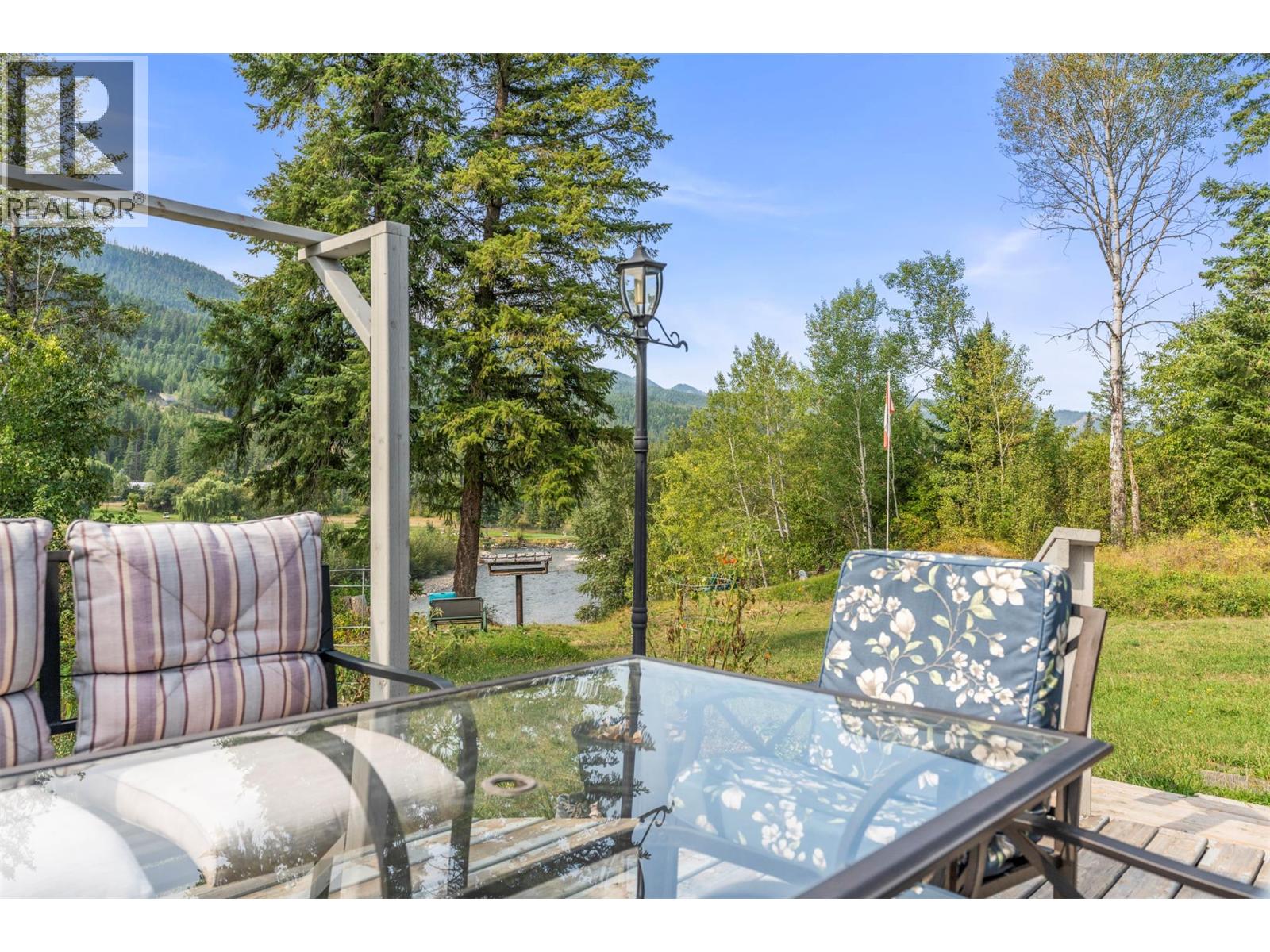 995 Shuswap River Drive, Lumby
