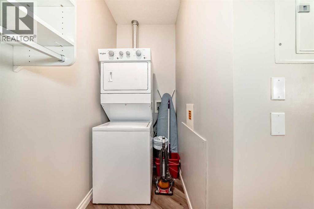 Single Family House for Sale in   Hemlock Crescent SW Spruce Cliff Calgary 