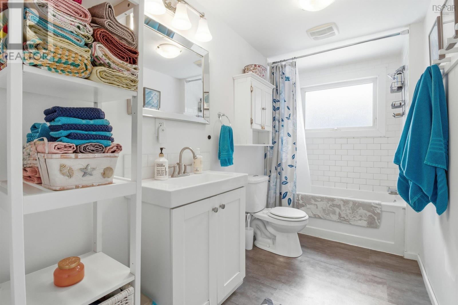 Property 16 of 30 of 4642 St. Margarets Bay Road