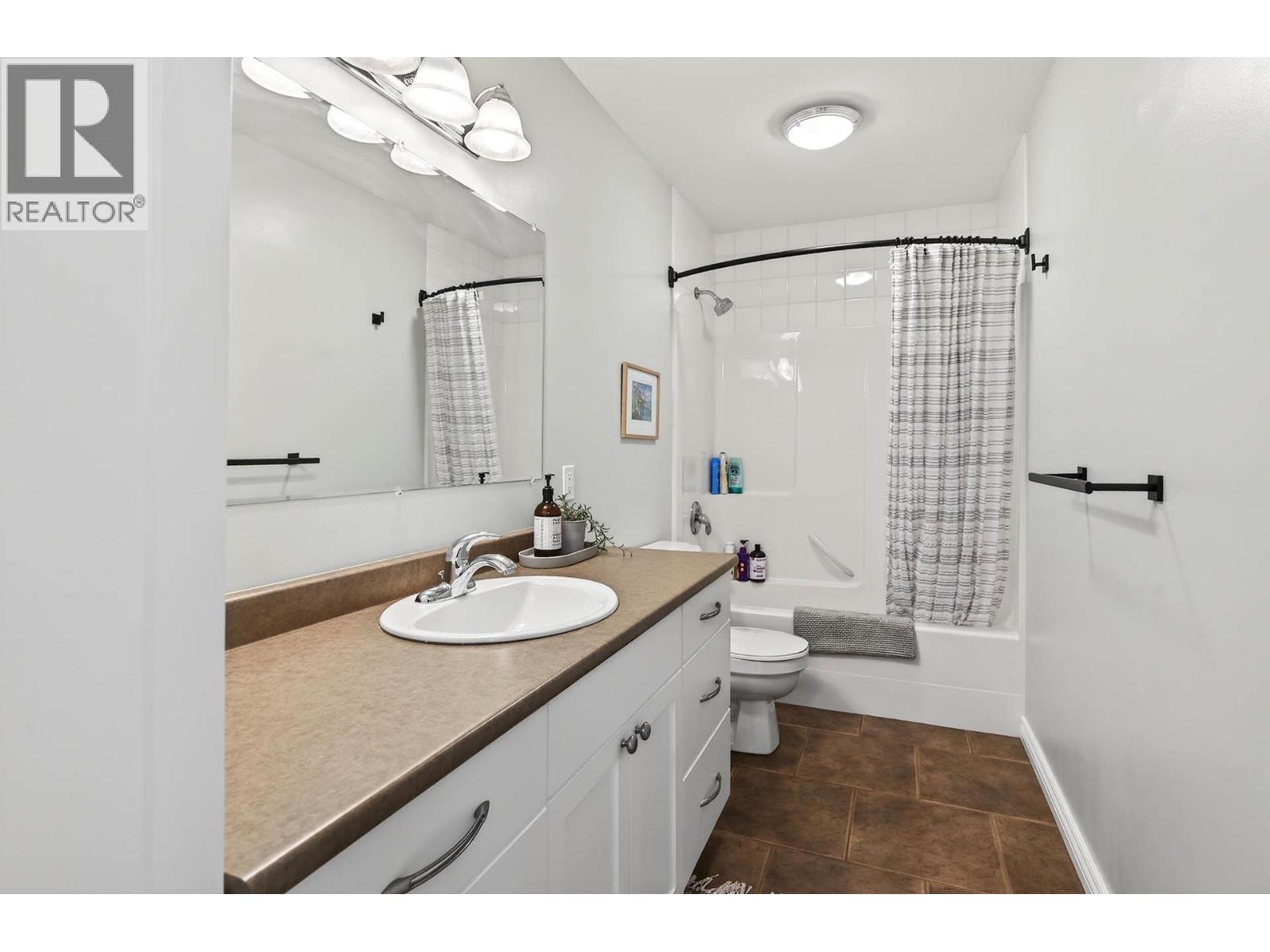 370 WYNDHAVEN PLACE - 18