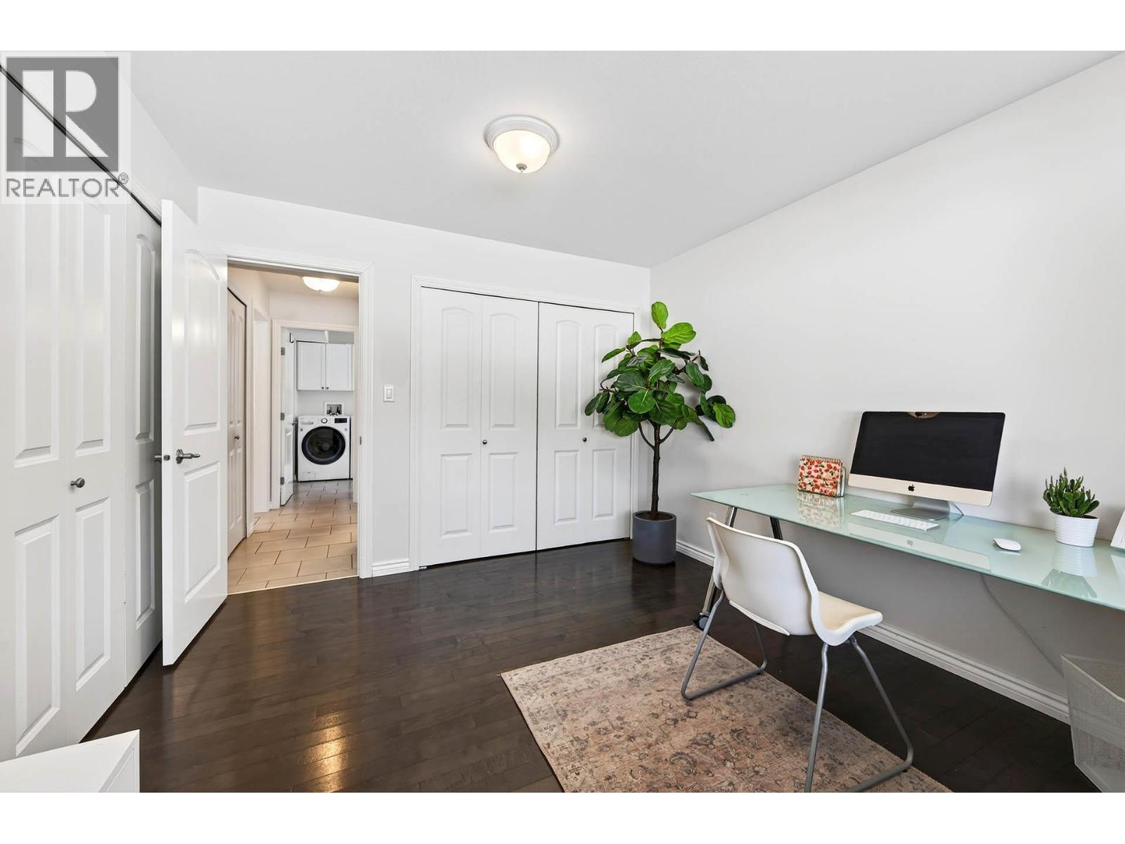 370 WYNDHAVEN PLACE - 20