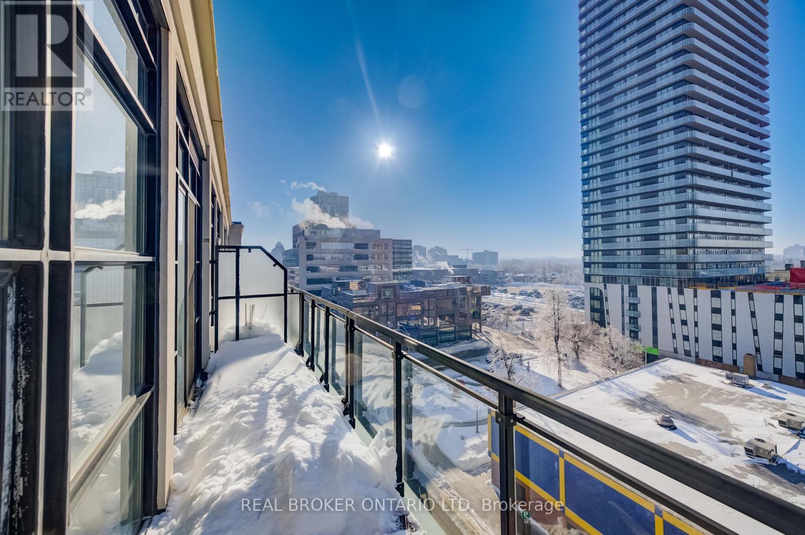 616 - 404 KING STREET W