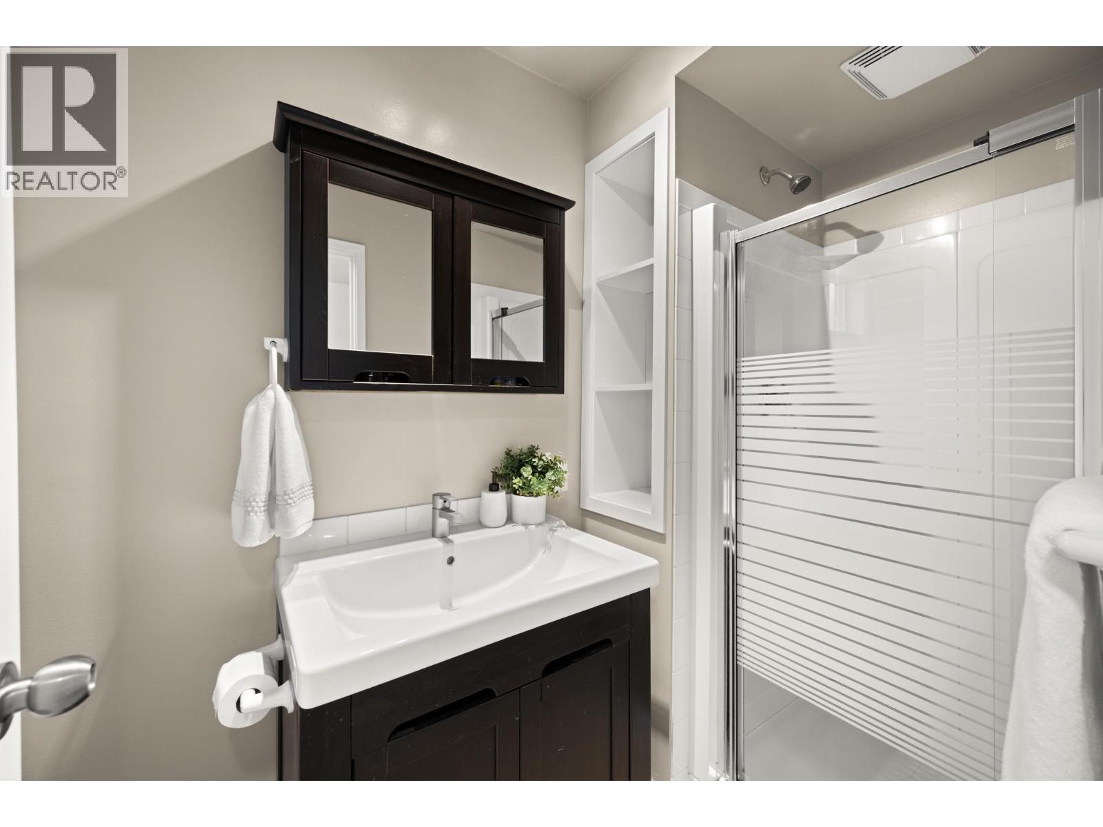 5118 COOPER Place, Delta