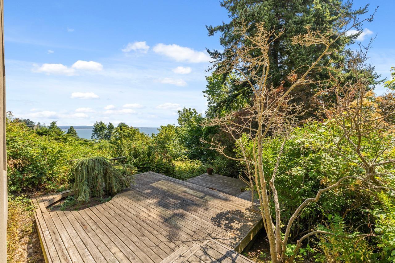 13102 13 AVENUE, Surrey