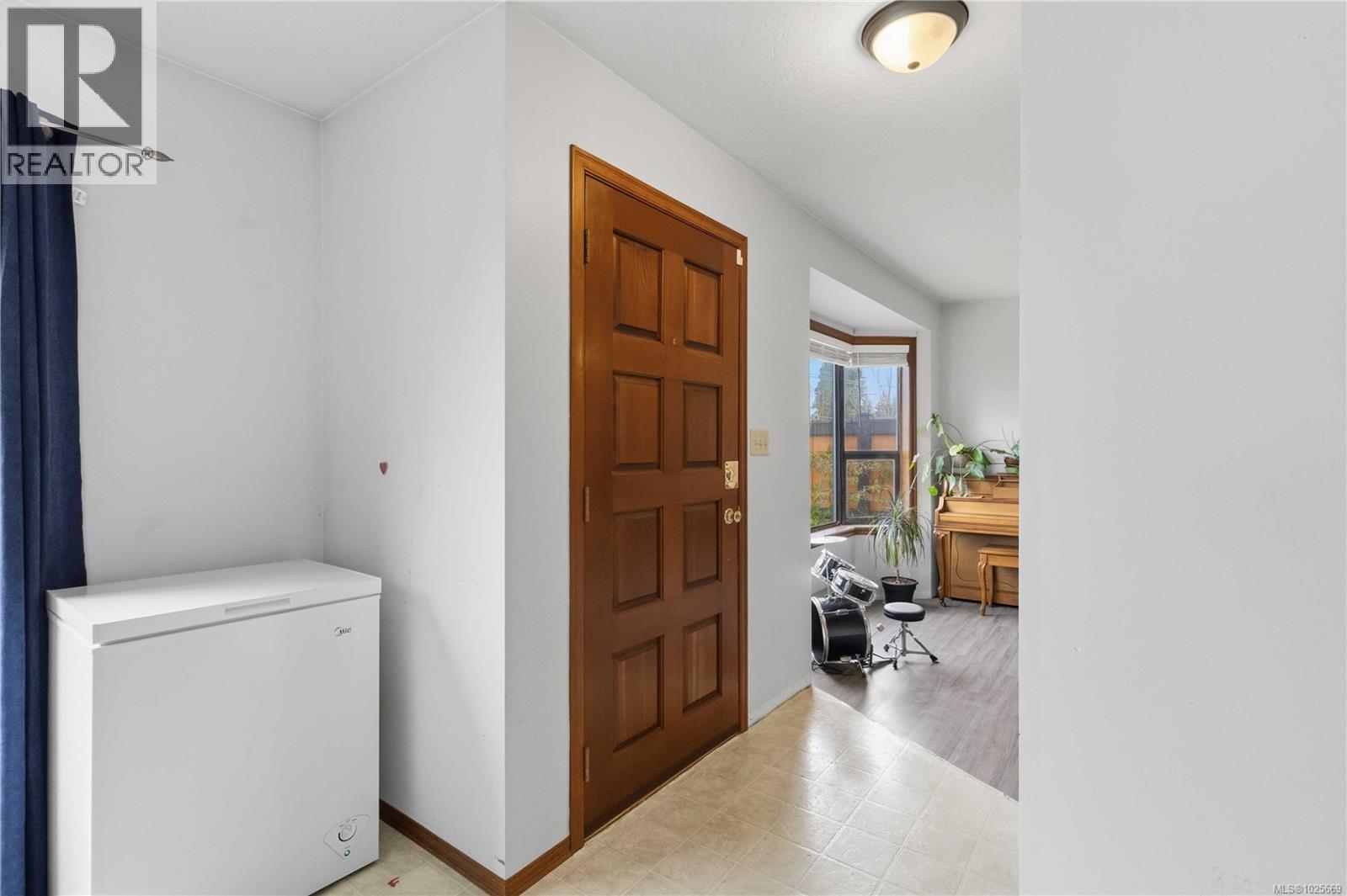  2629 Sooke Road, Langford