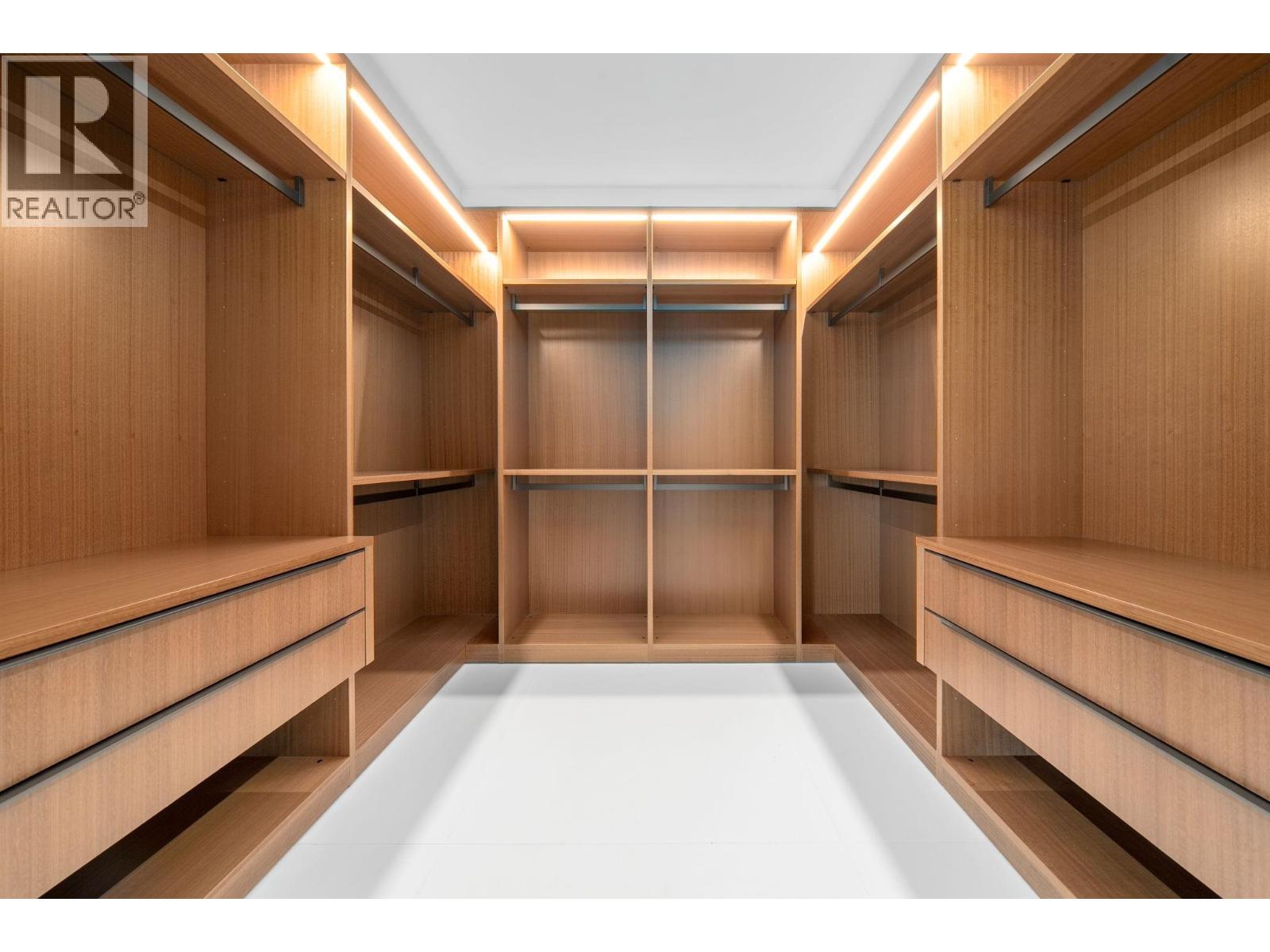 4503 1033 NELSON STREET, Vancouver