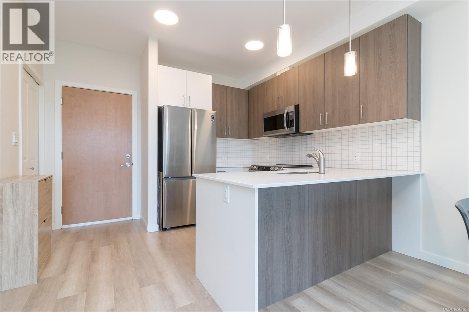 504 815 Orono Ave - Photo 2 of 27, Langford, British Columbia