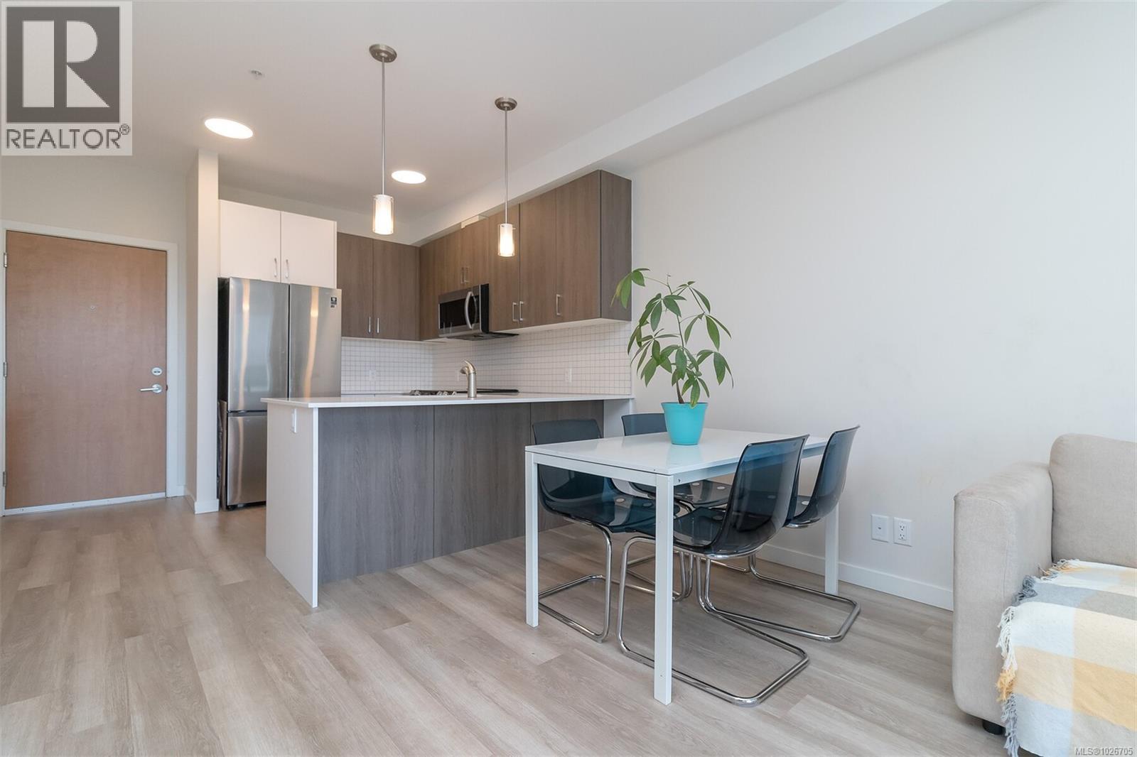 #504 815 ORONO AVE - 9