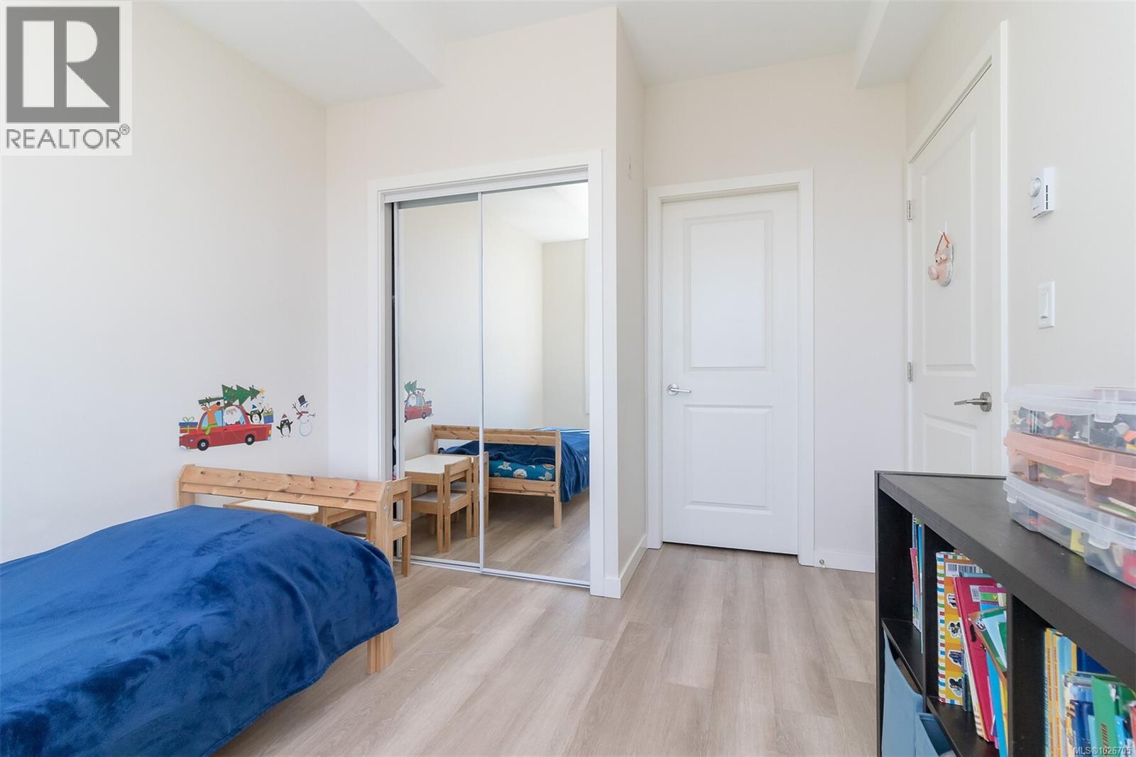 #504 815 ORONO AVE - 13