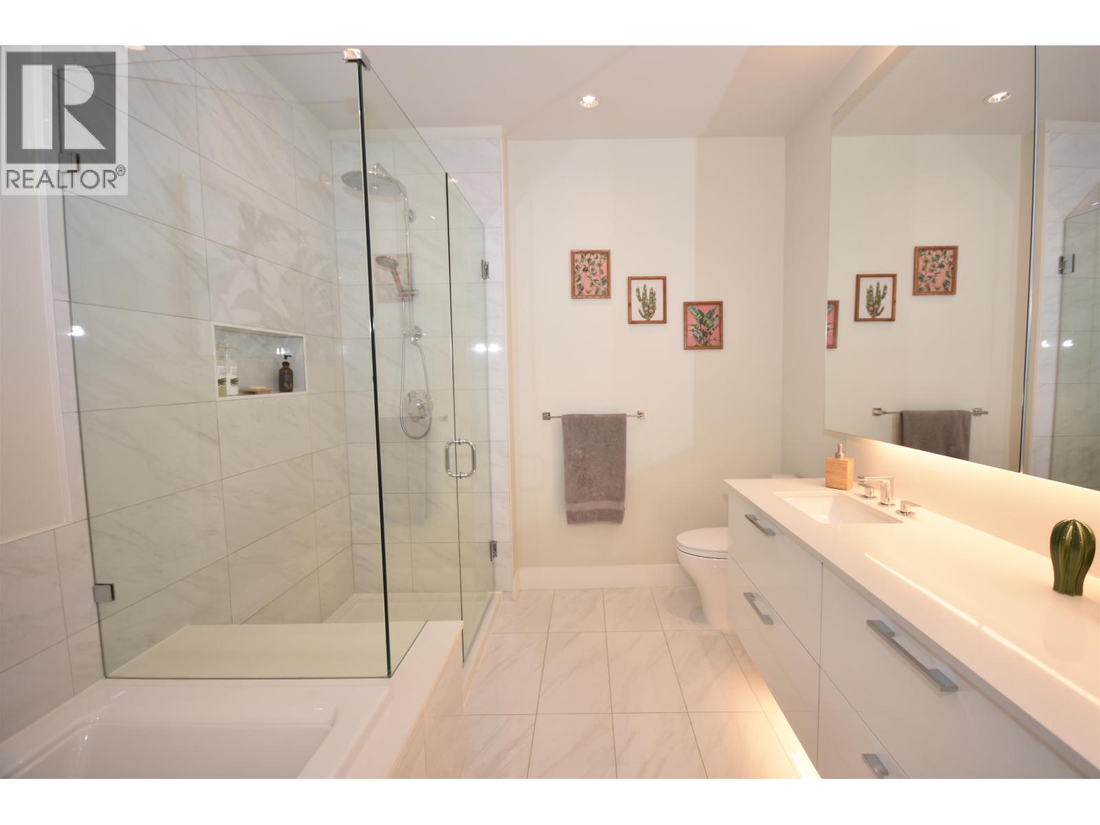 #229-5535 ADMIRAL Way, Delta