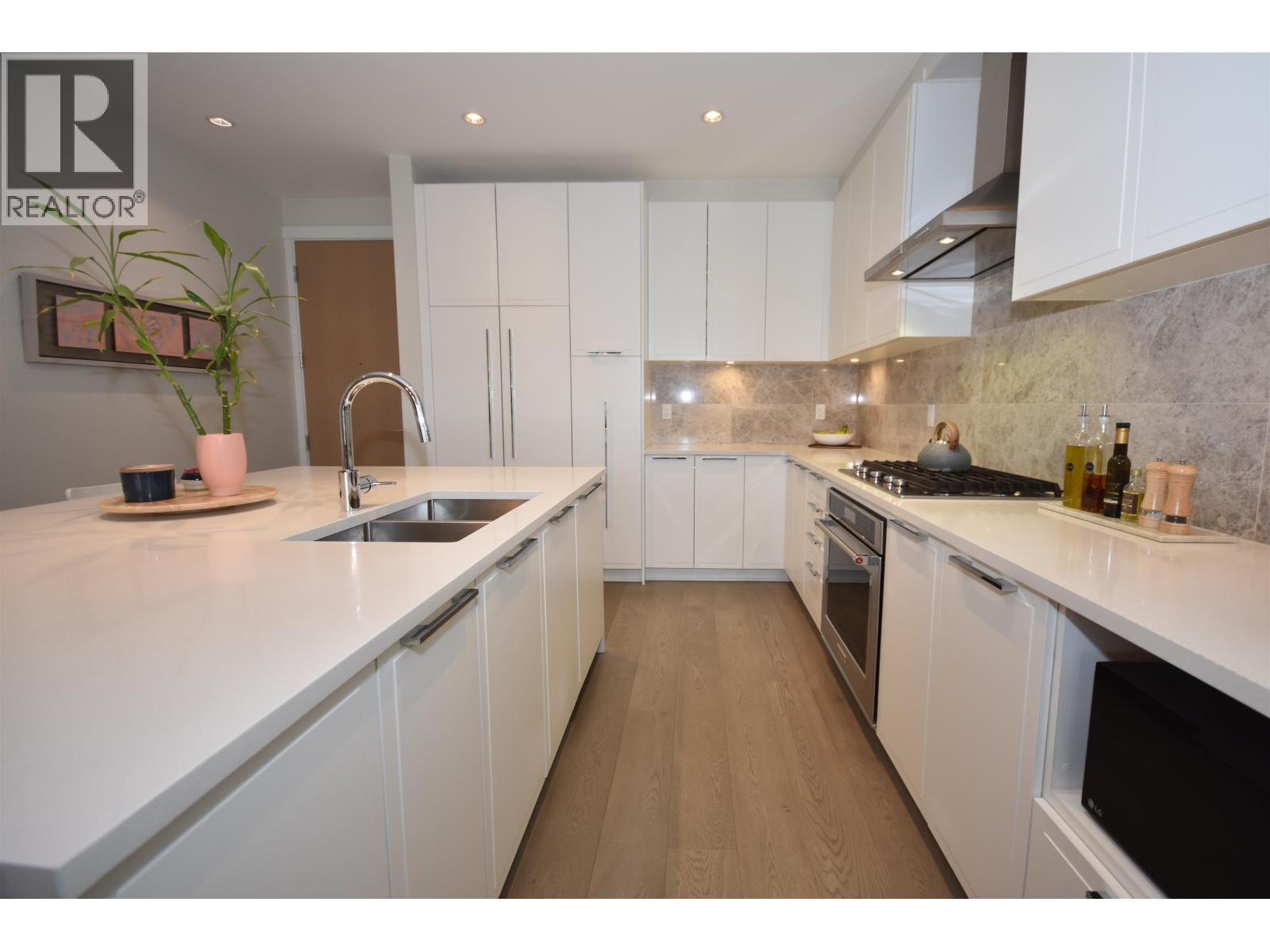 #229-5535 ADMIRAL Way, Delta