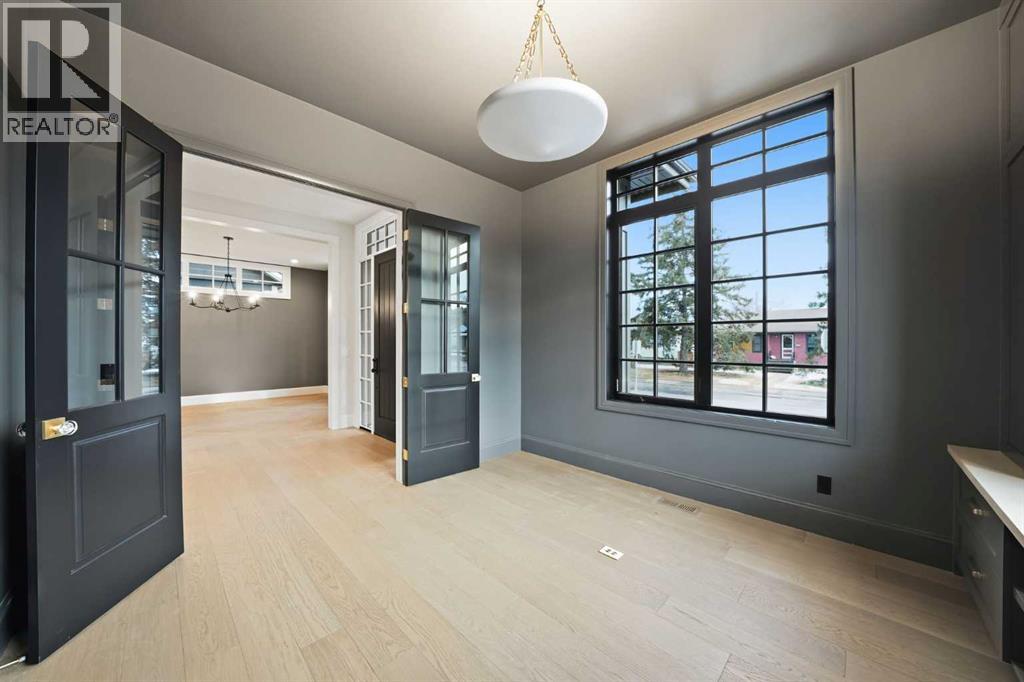 
          703 35 Street Northwest
            <br/>
            <span>Calgary</span>
            , 
            <span>AB</span>
             <span>T2N2Z6</span>
         - Photo 7