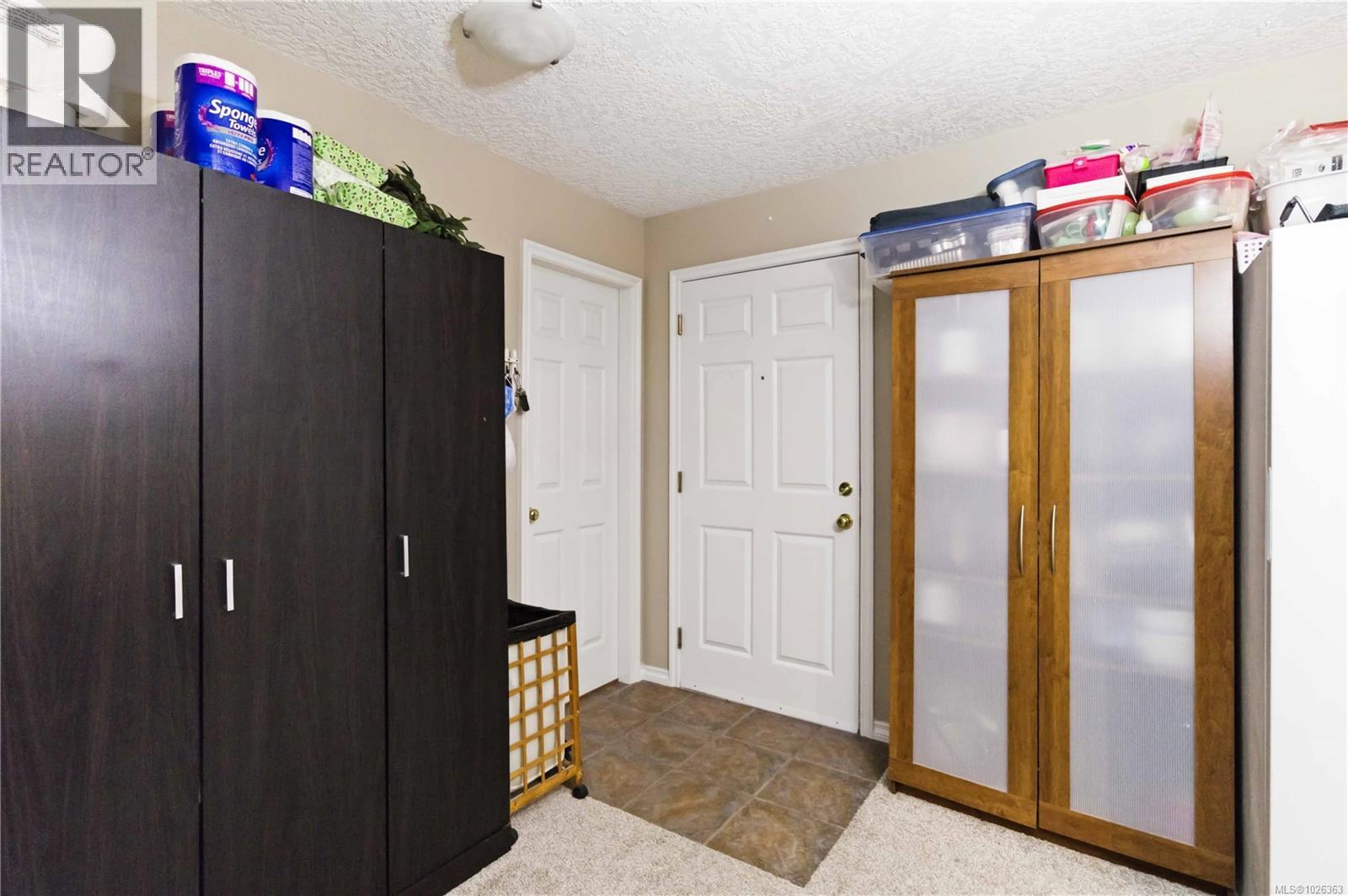 #204 893 HOCKLEY AVE - 17