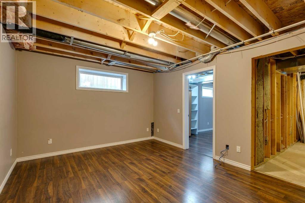 
          228 Luxstone Place Southwest
            <br/>
            <span>Airdrie</span>
            , 
            <span>AB</span>
             <span>T4B3C1</span>
         - Photo 22