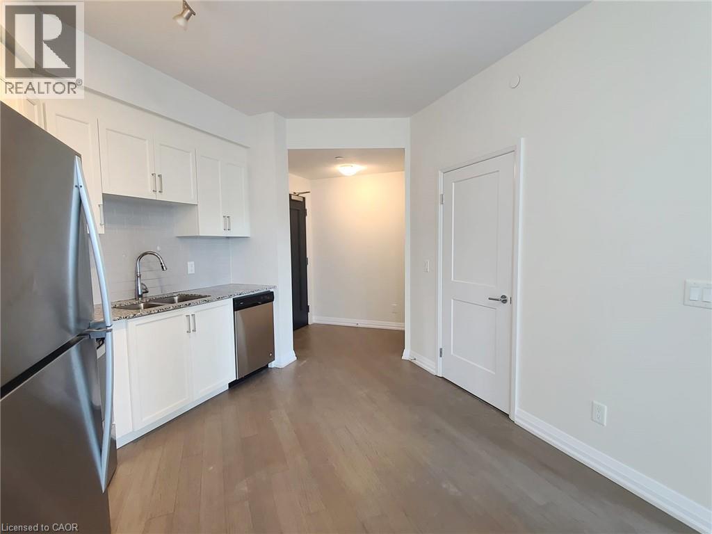 155 CAROLINE Unit 511 photo 5