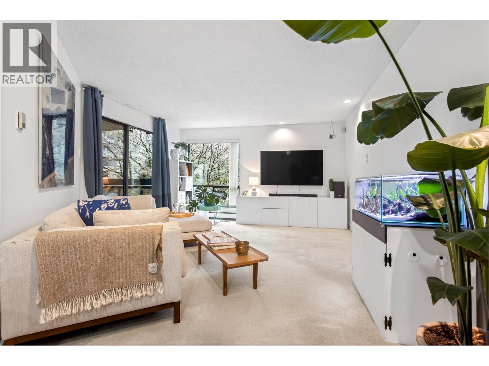 318 1500 PENDRELL STREET, Vancouver