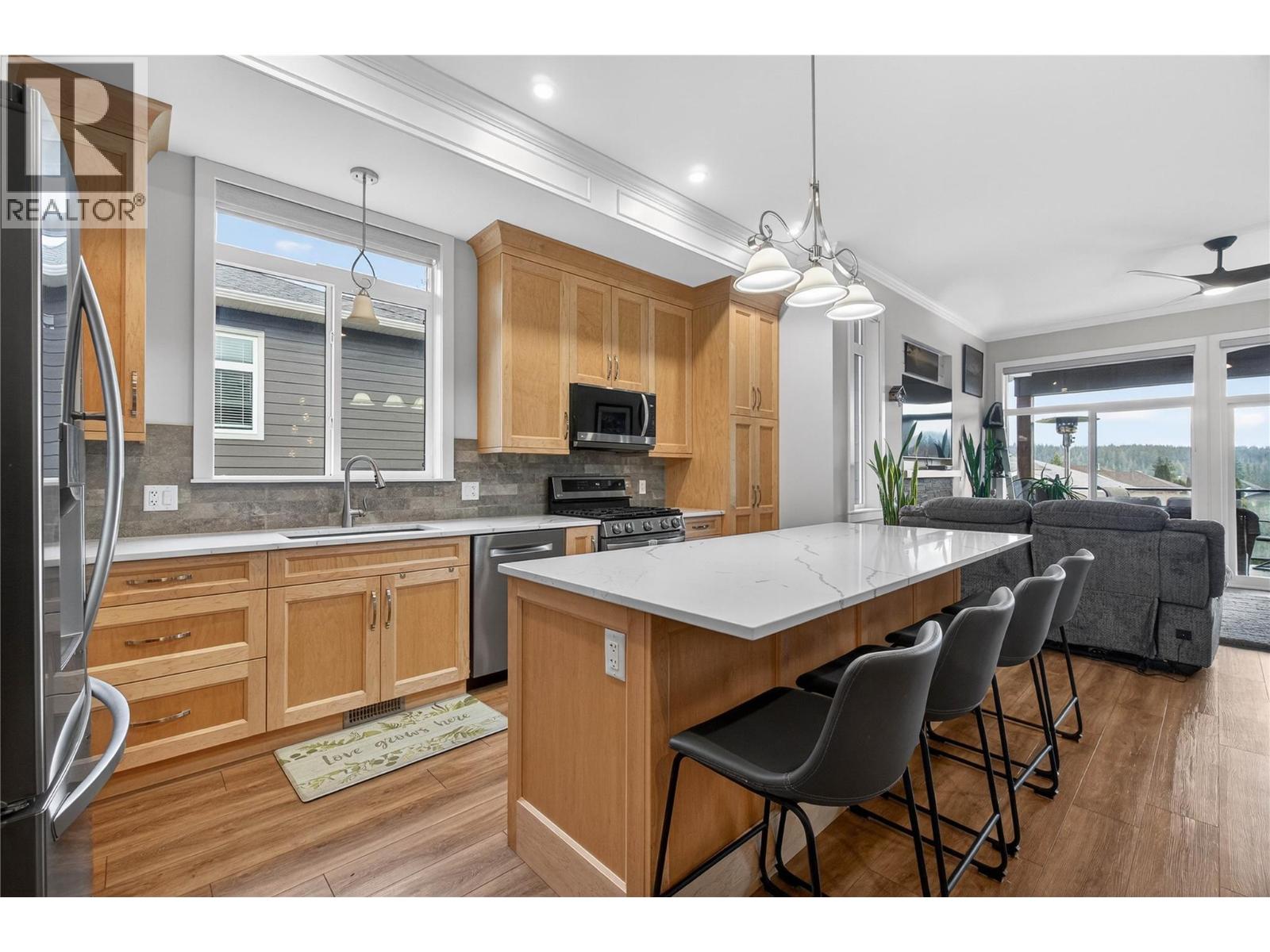 #6 2715 Golf Course Drive, Blind Bay