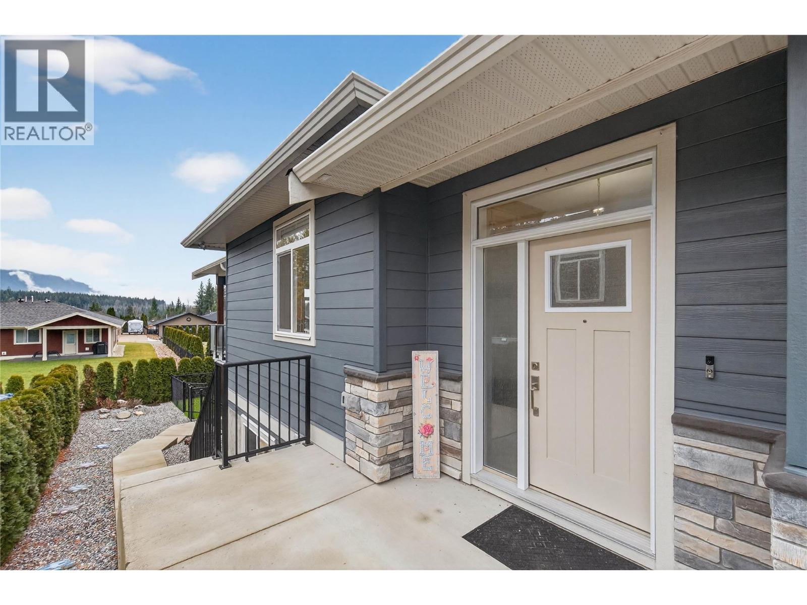 #6 2715 Golf Course Drive, Blind Bay