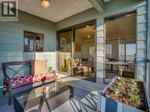 12-3818 JOYCE AVE, Powell River