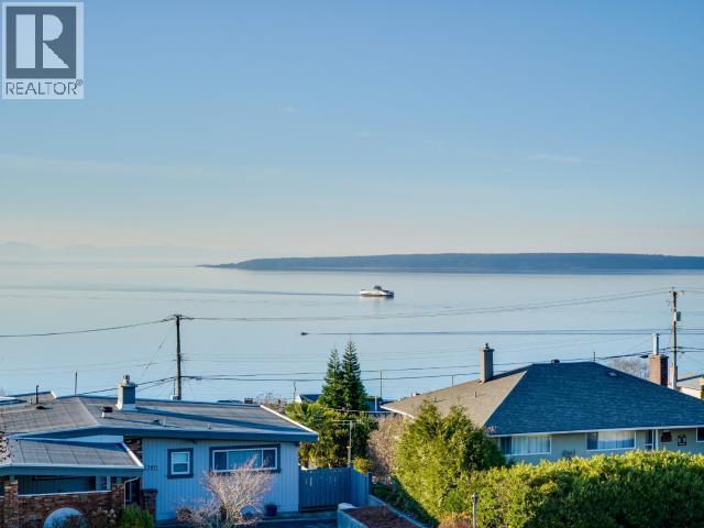 12-3818 JOYCE AVE, Powell River