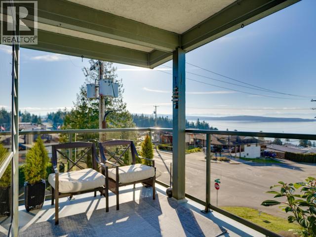 12-3818 JOYCE AVE, Powell River