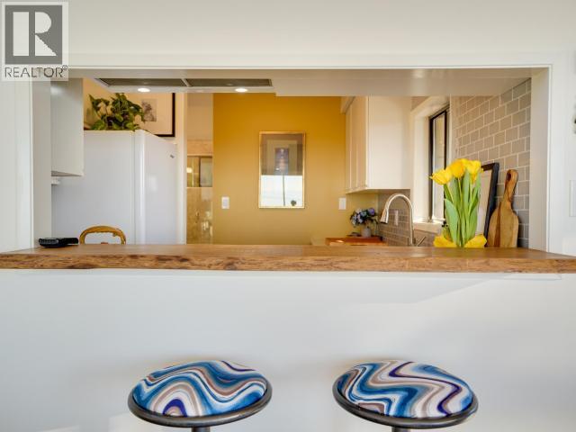 12-3818 JOYCE AVE, Powell River