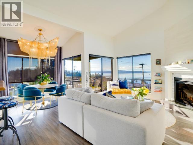 12-3818 JOYCE AVE, Powell River