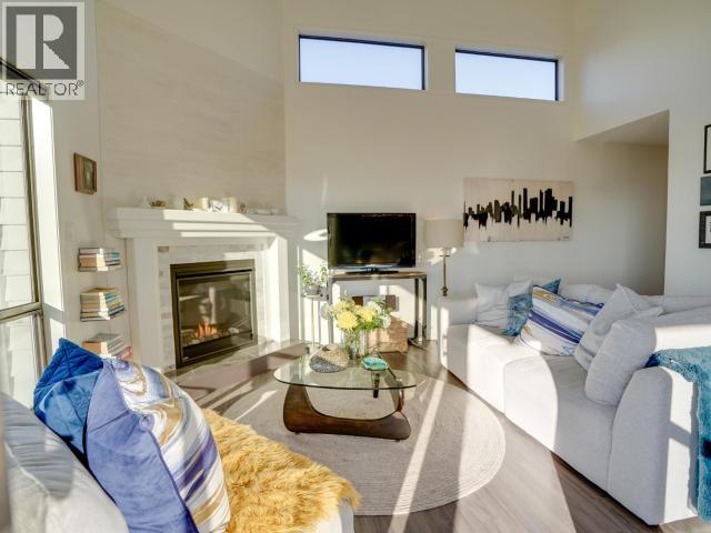 12-3818 JOYCE AVE, Powell River