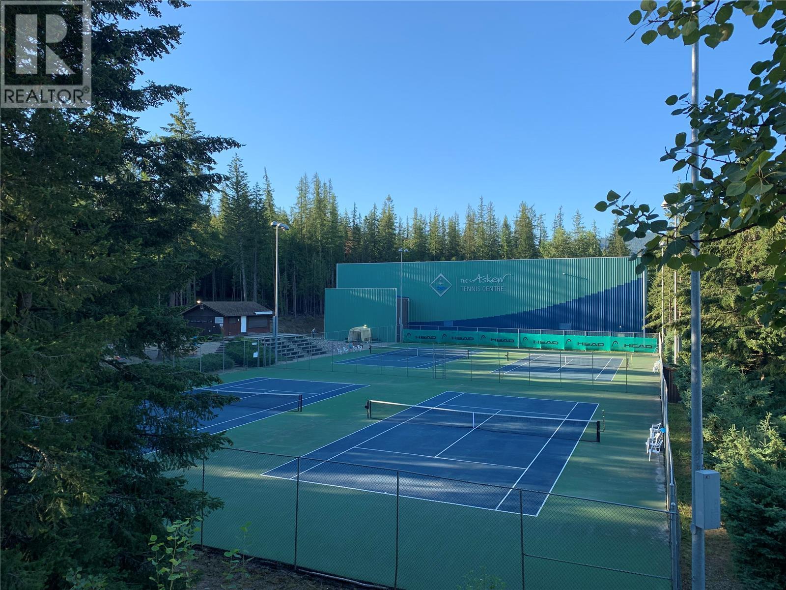 1 1910 11 Avenue Northeast, Salmon Arm