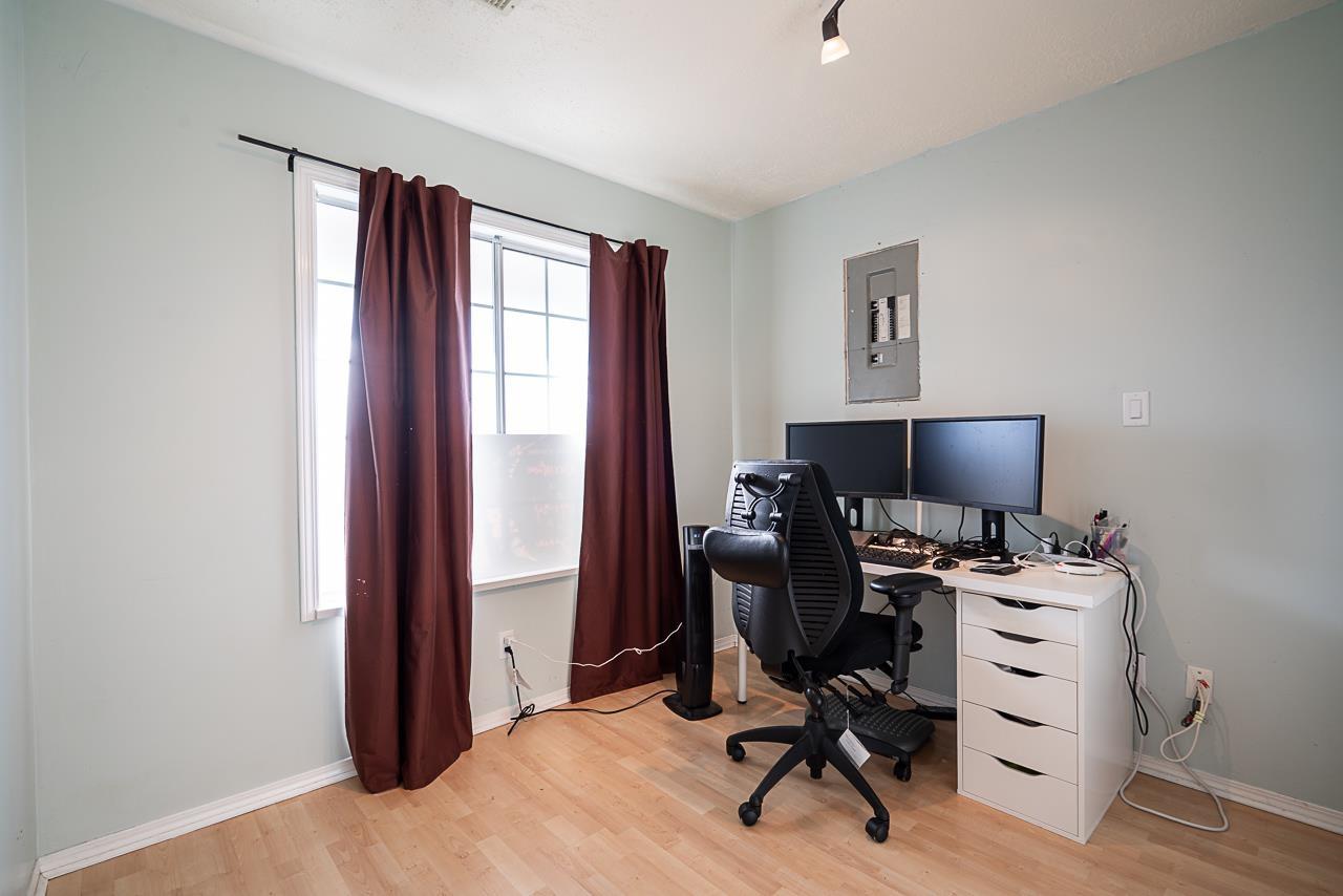 8455 CADE BARR STREET - Photo 4 of 40, Mission, British Columbia