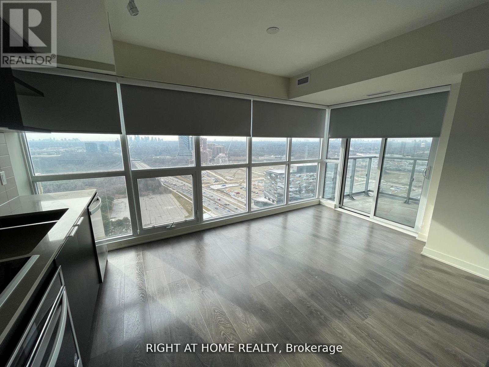 2702N - 6 SONIC WAY - Photo 3 of 17, Toronto (Flemingdon Park), Ontario