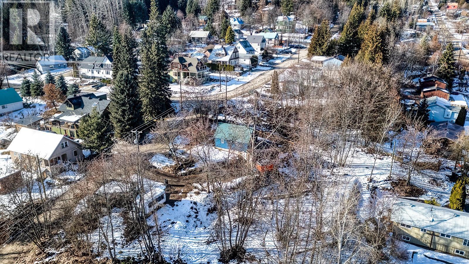 1920 UNION AVENUE - 10