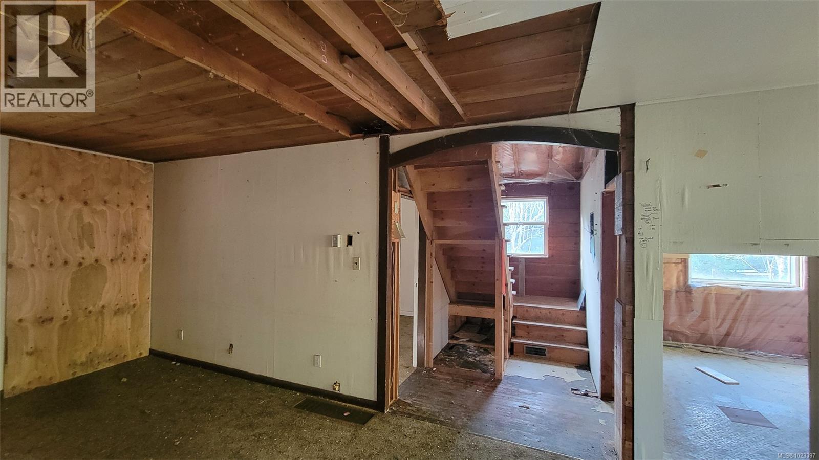 4880 COMPTON RD - 16