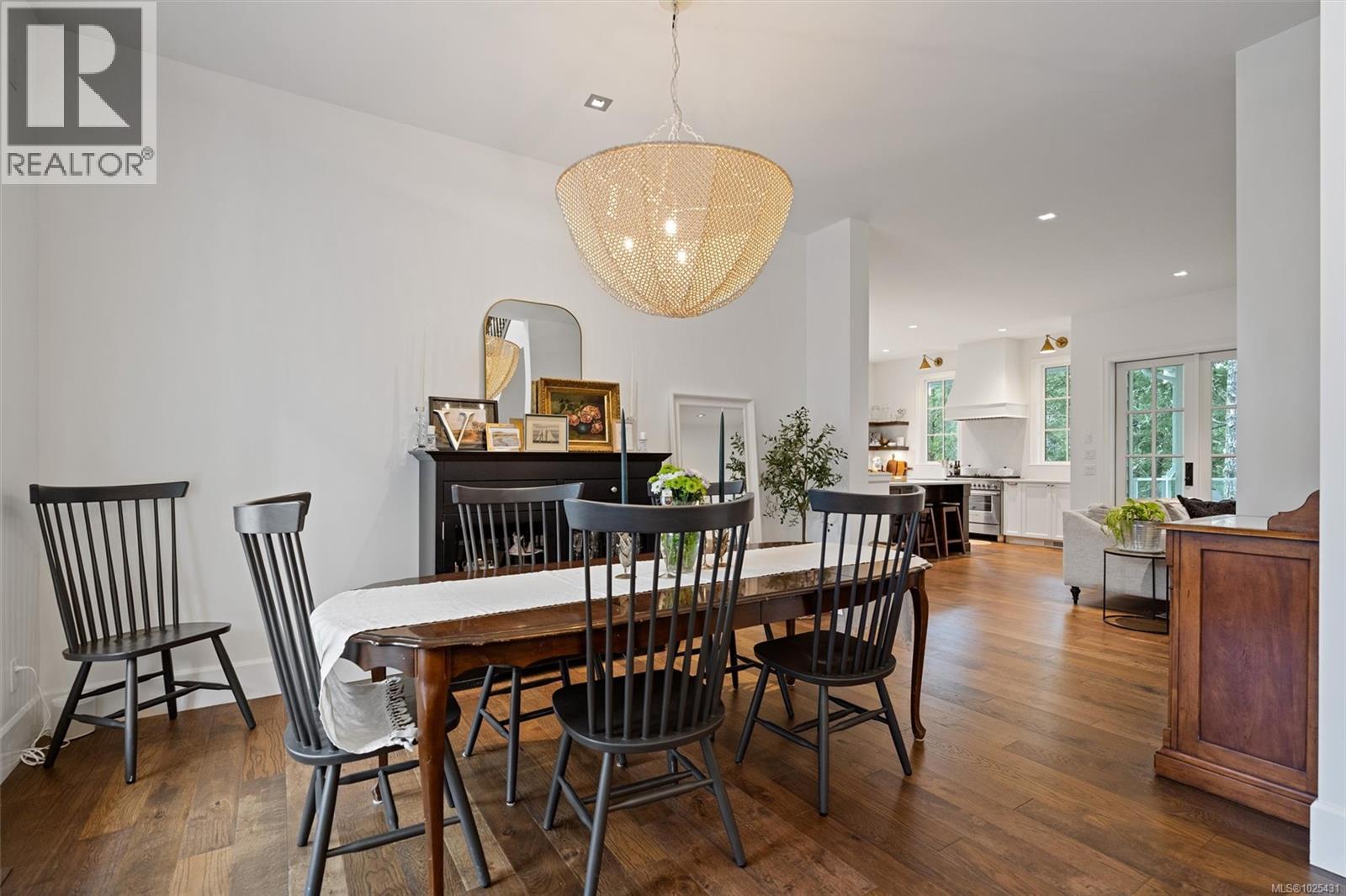  1727 Mary Place, Highlands