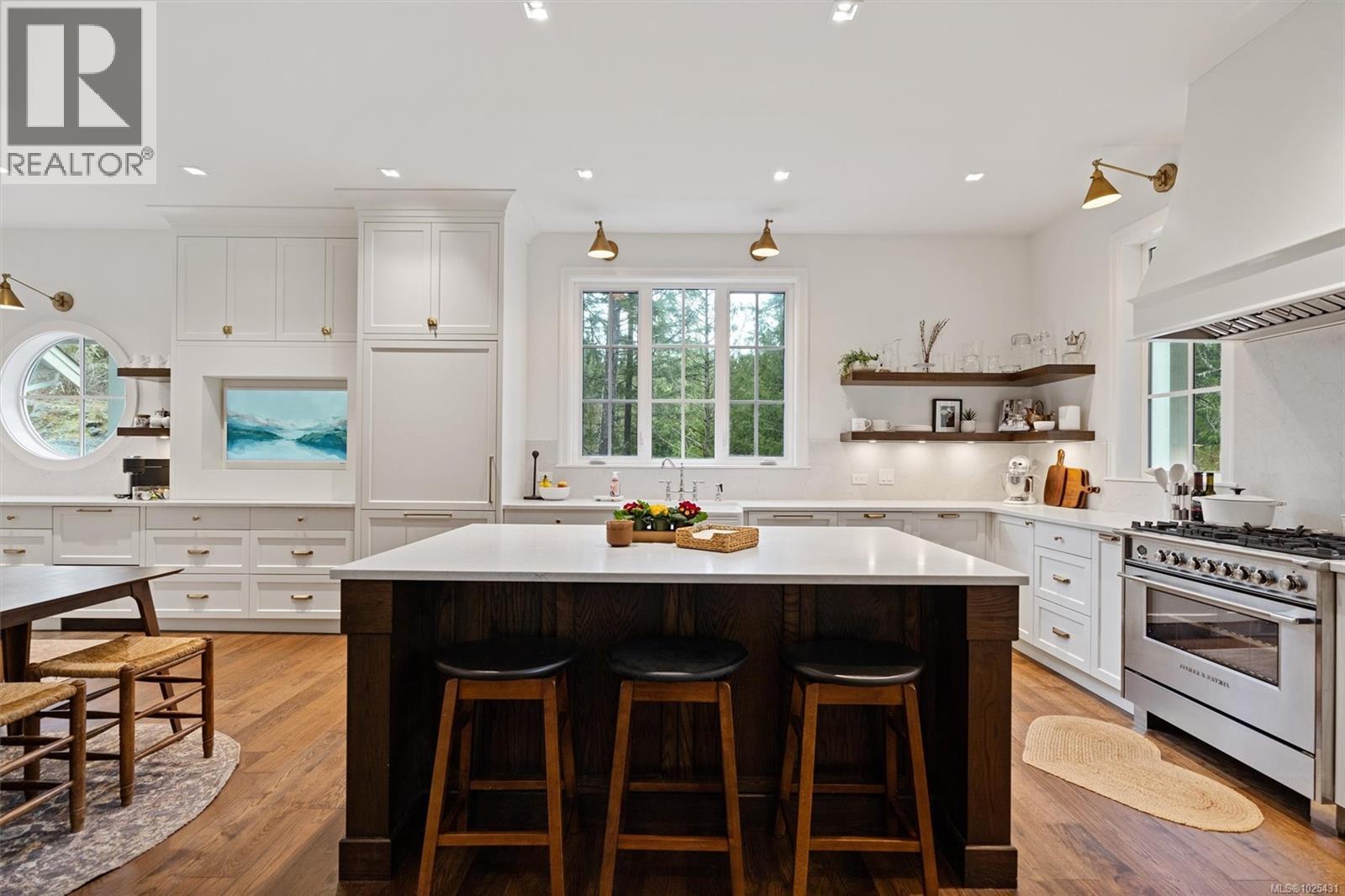  1727 Mary Place, Highlands