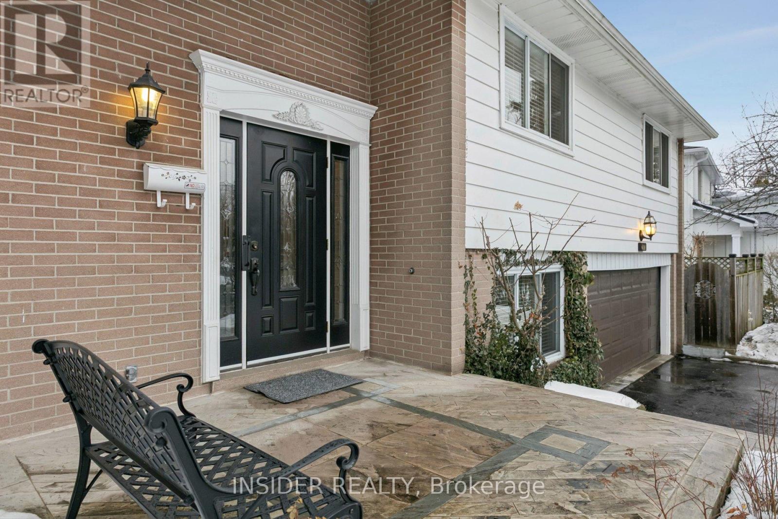 2078 STANFIELD ROAD - Photo 3 of 40, Mississauga (Lakeview), Ontario