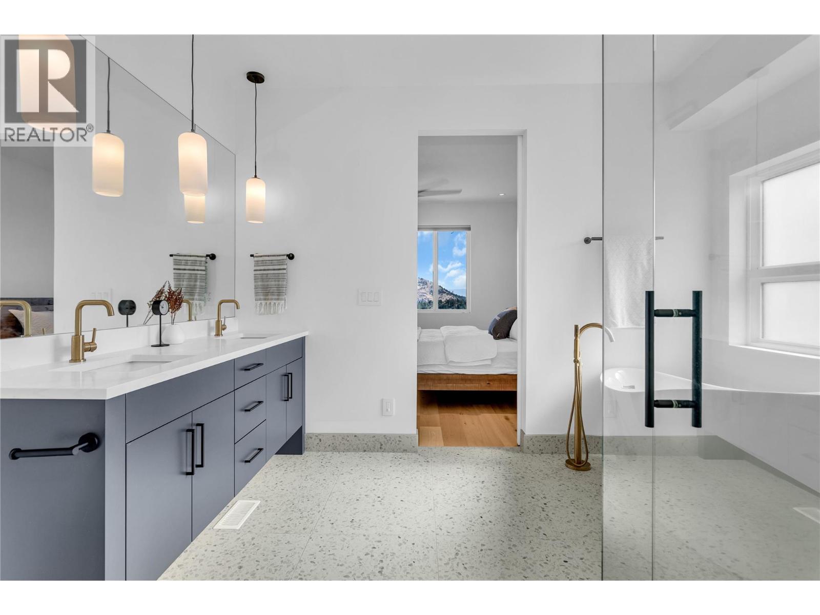  3044 Shaleview Drive, West Kelowna