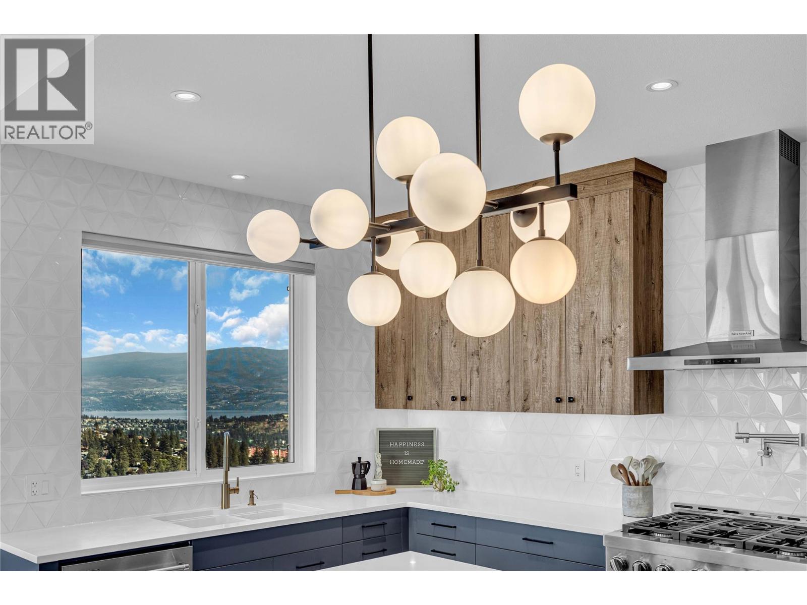  3044 Shaleview Drive, West Kelowna