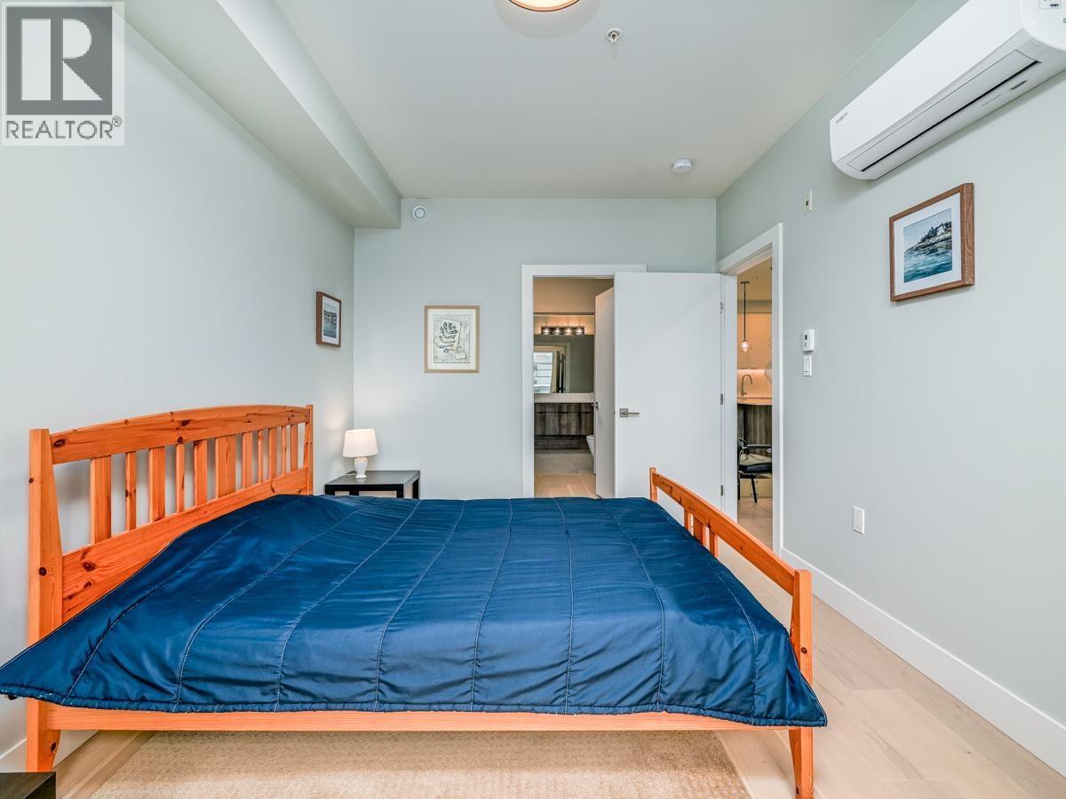 #107-4686 51 Street, Delta