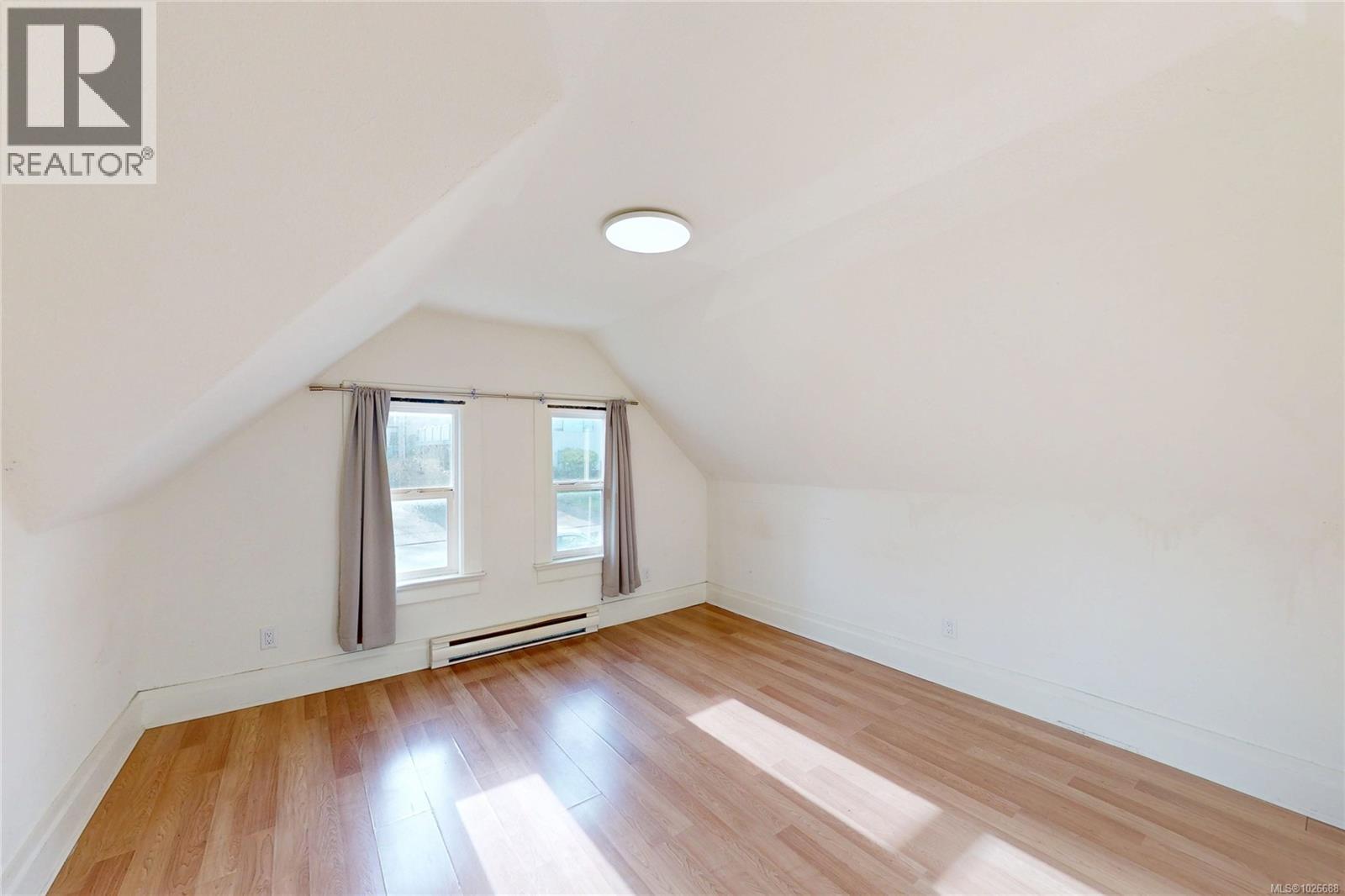  2943 Cedar Hill Road, Victoria