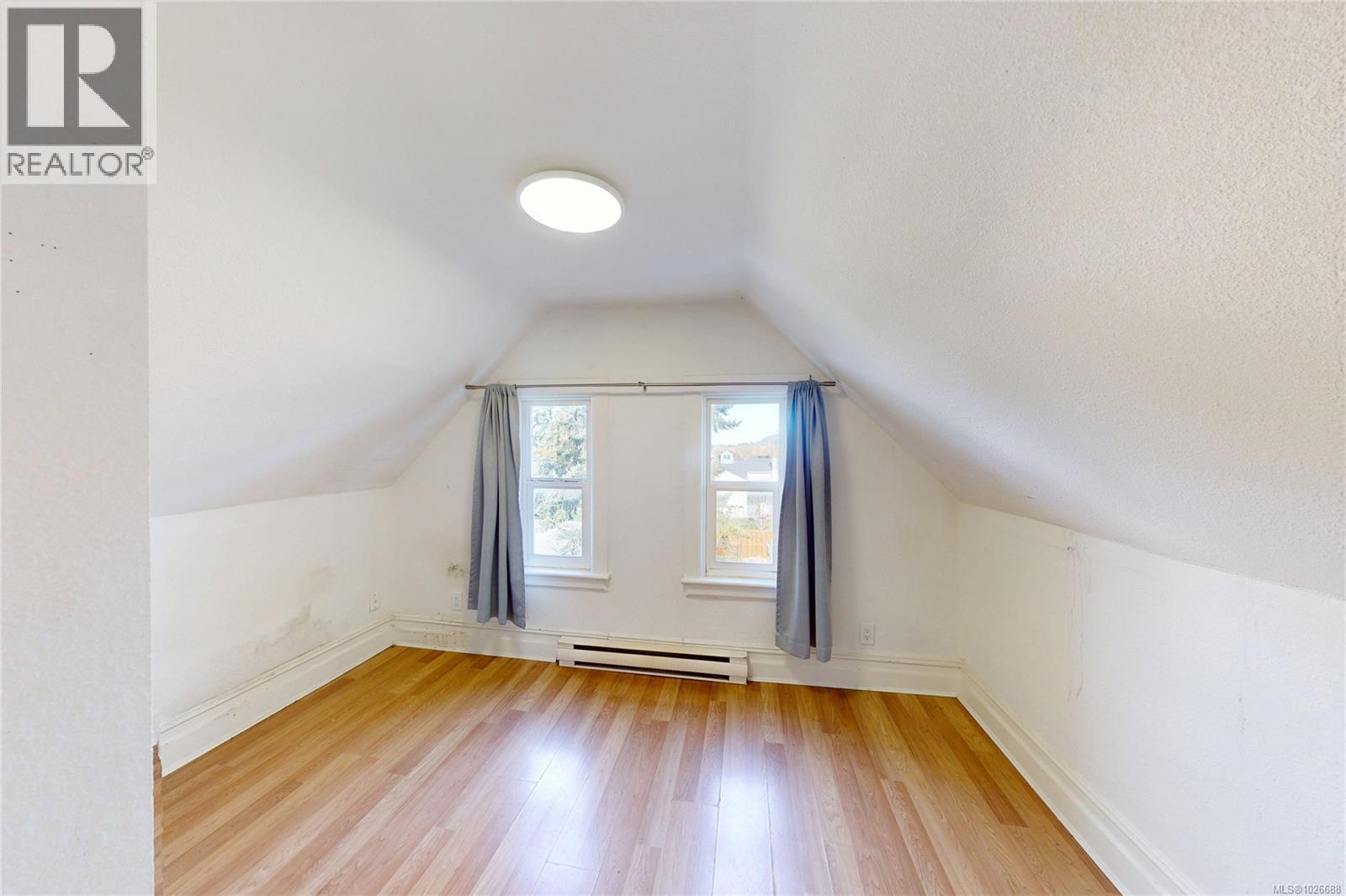  2943 Cedar Hill Road, Victoria