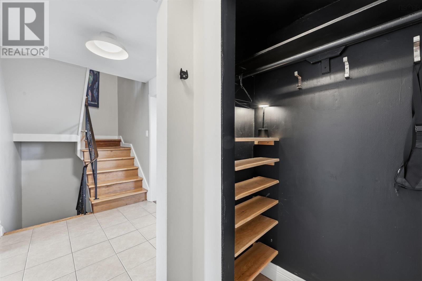 Property 4 of 45 of 5 Apollo Court