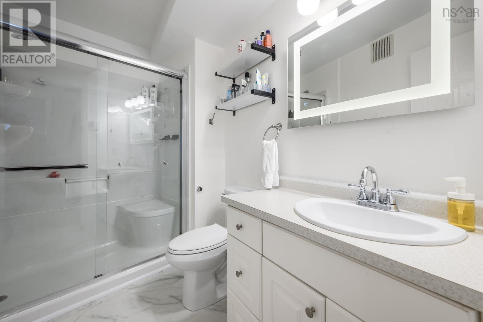 Property 25 of 28 of 114 80 Spinnaker Drive