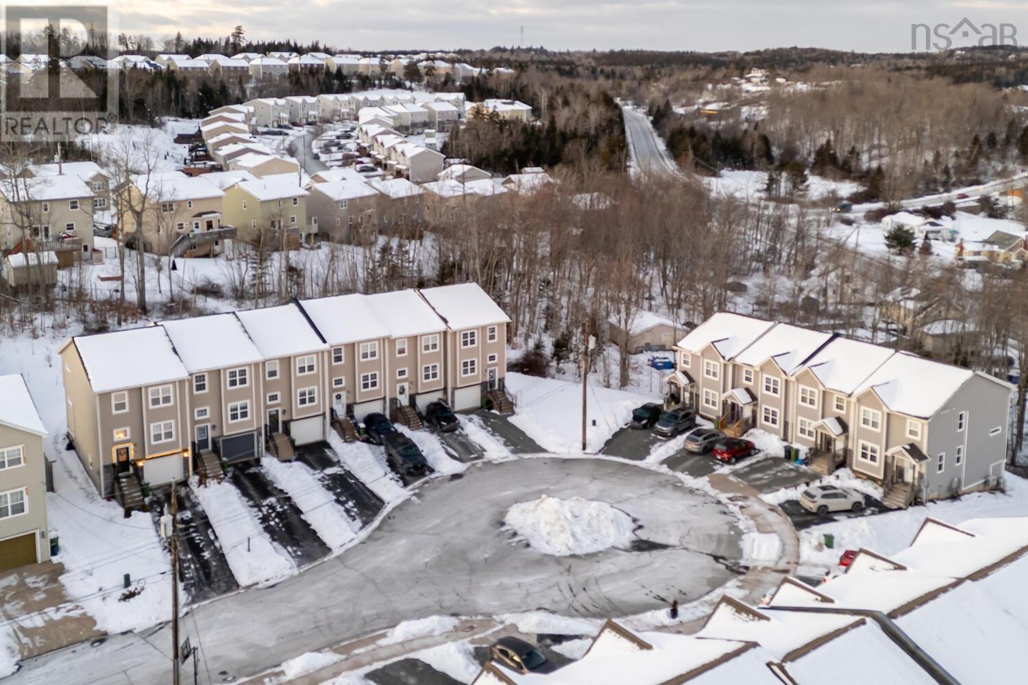 Property 30 of 35 of 86 Wakefield Court