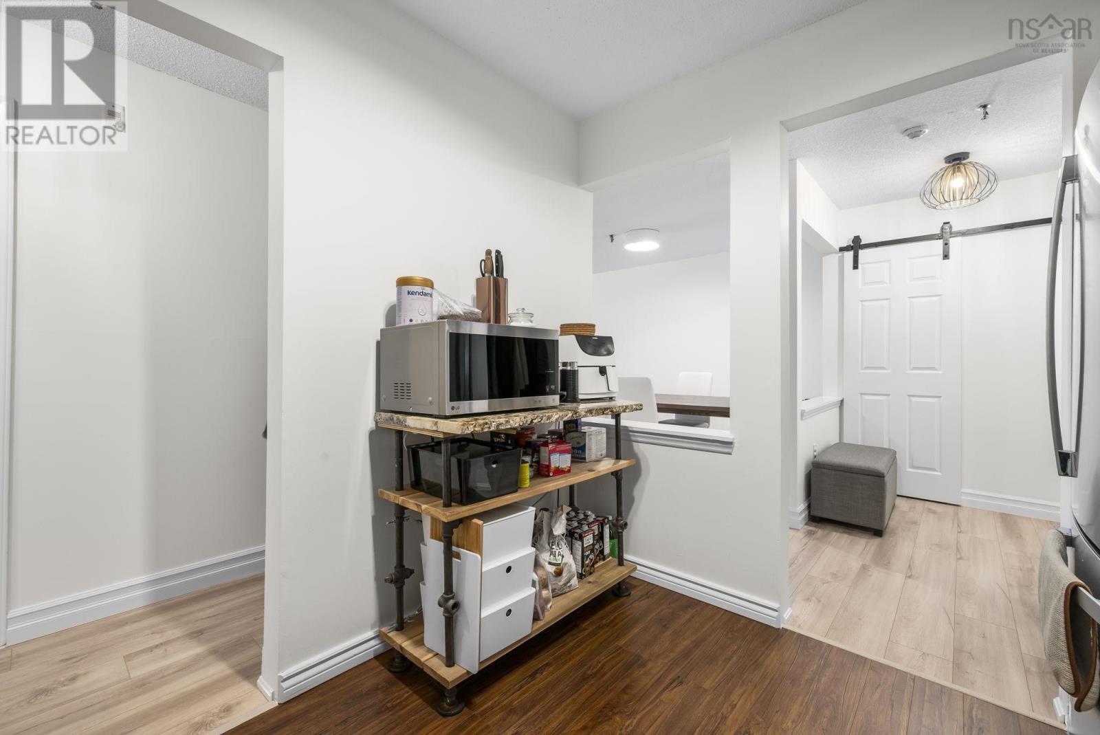 Property 8 of 28 of 114 80 Spinnaker Drive