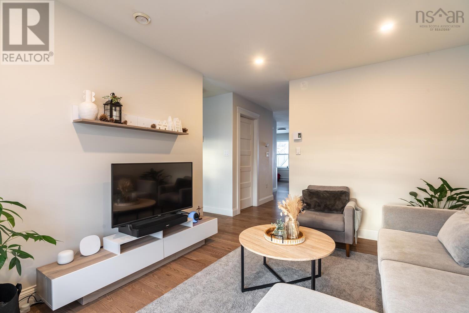 Property 2 of 35 of 86 Wakefield Court