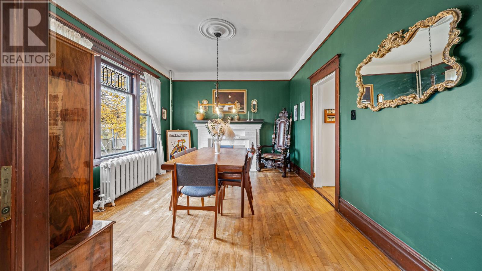 Property 12 of 50 of 132 Prince Albert Road