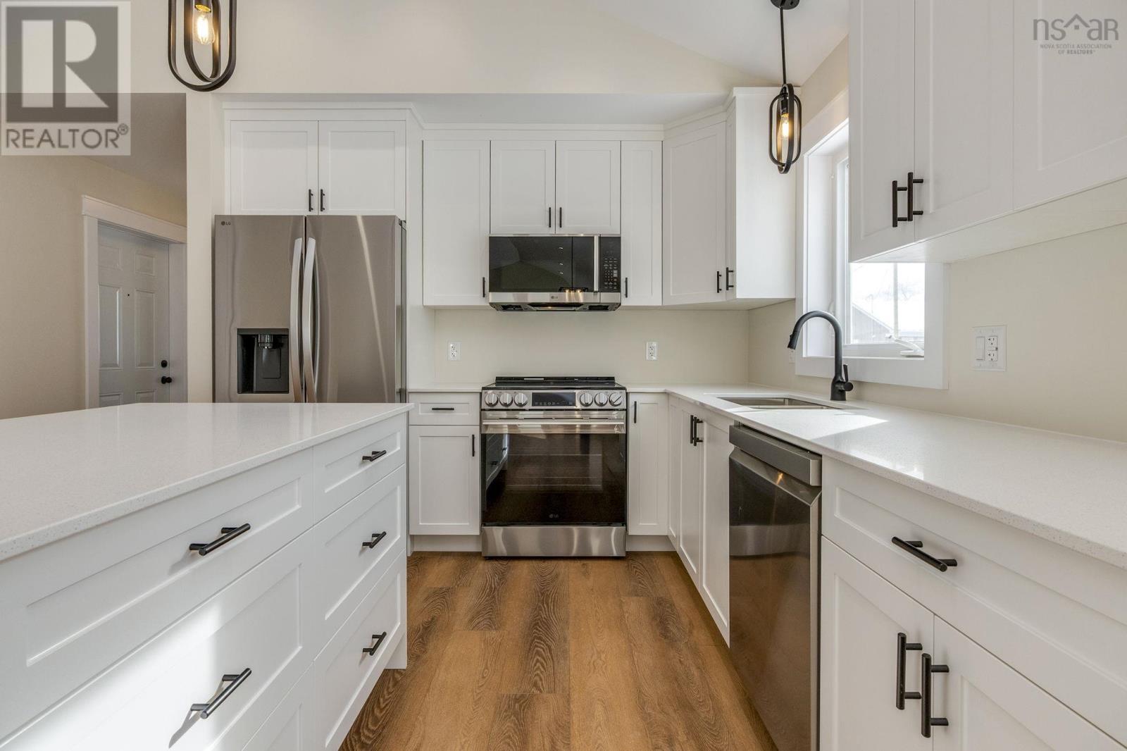 Property 19 of 50 of 44 Amelia Ave