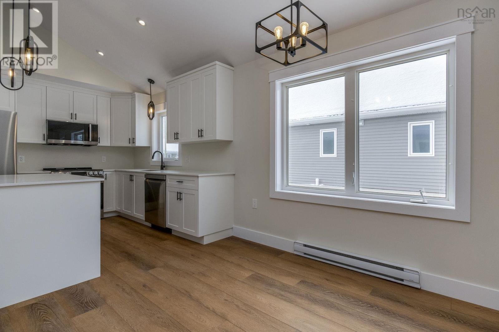 Property 17 of 50 of 44 Amelia Ave