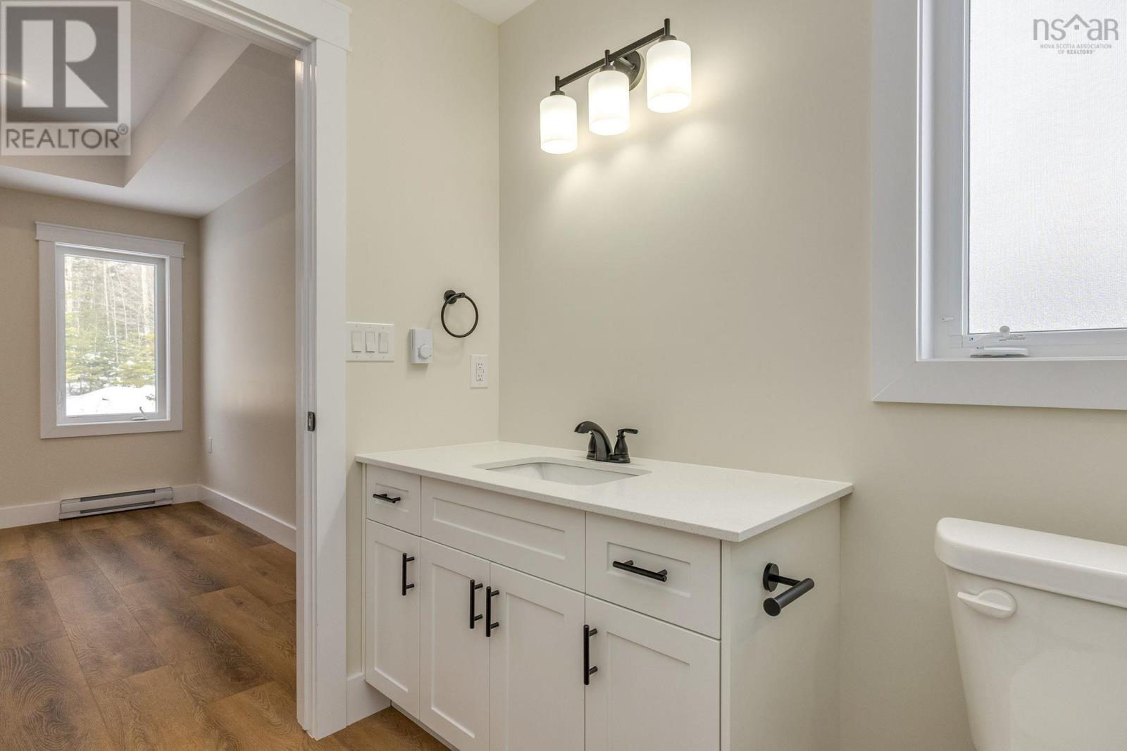 Property 41 of 50 of 44 Amelia Ave